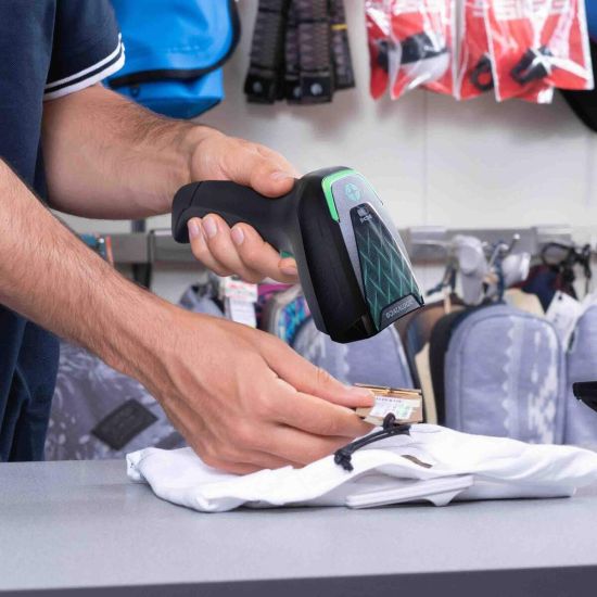 GBT 4600 leyendo un código de barras en caja