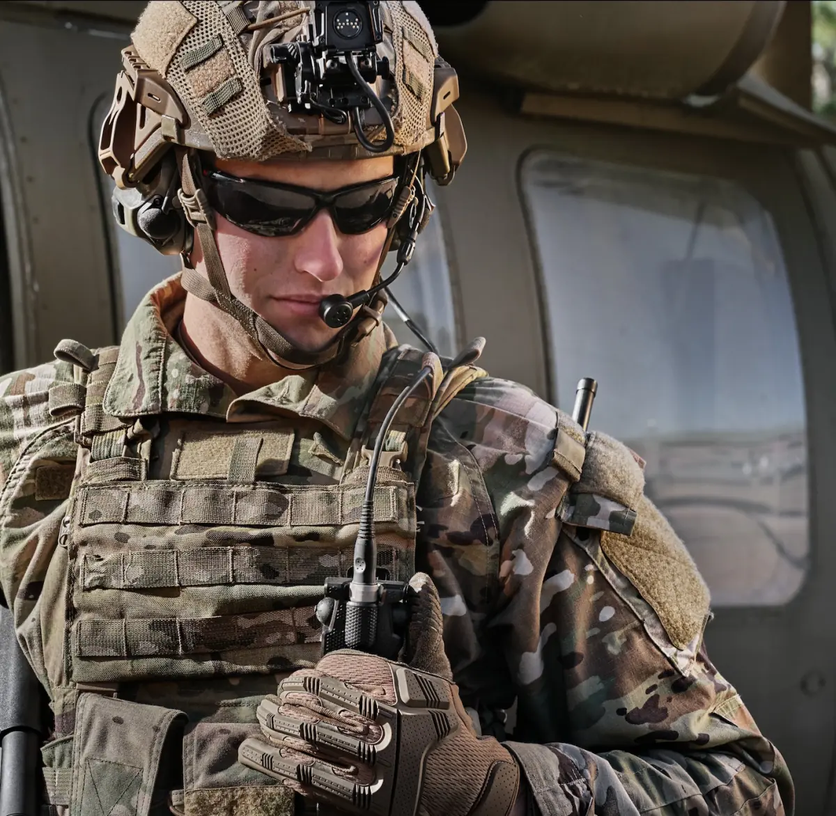 3M PELTOR ComTac 9 NIB Verde