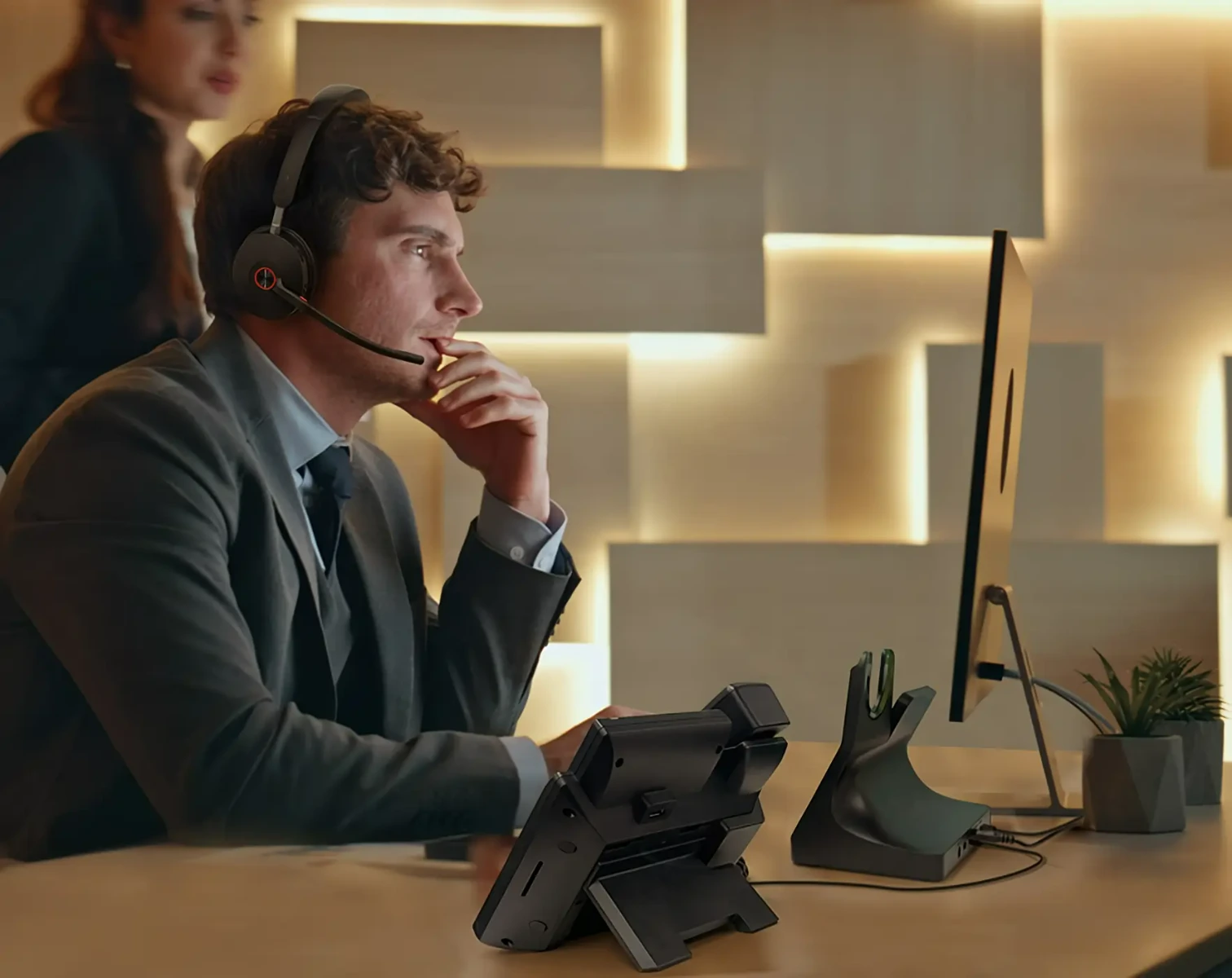 Estación de trabajo WH68 Yealink